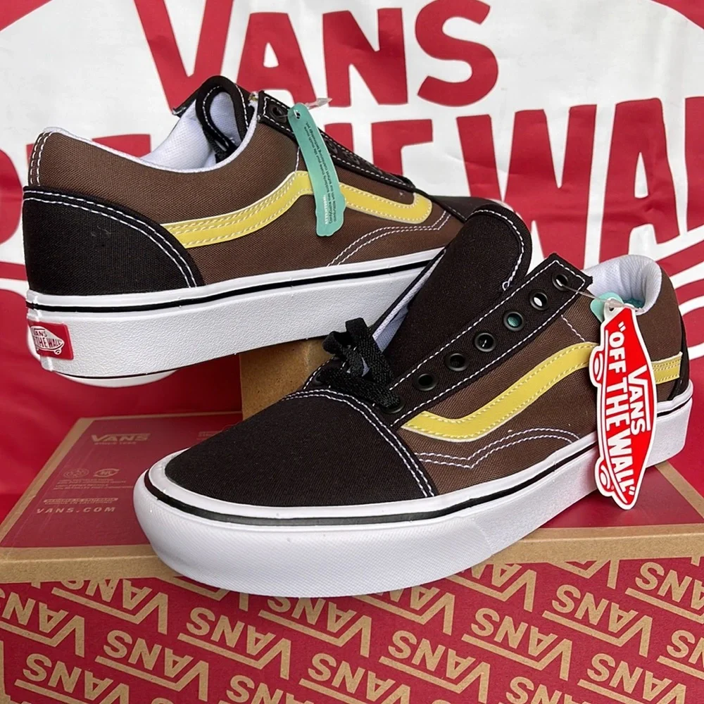 Vans Comfycush Old
(Tri-Tone)Bikrandrmermgld
VNOA5DYC8U8
Men’s sneakers - Picture 2 of 16